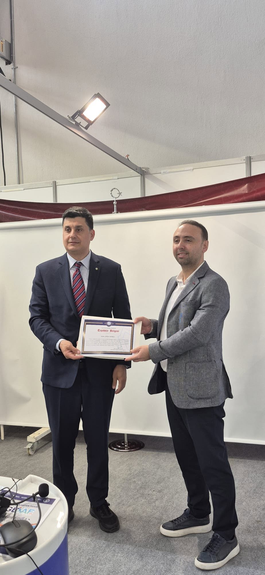 Aydın Valisi Sn. Yakup Canbolat Plaket Takdimi